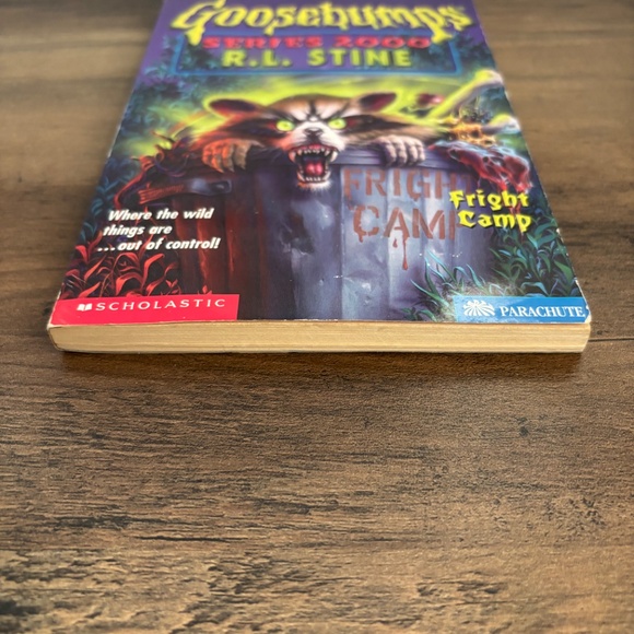 * VINTAGE R.L. Stine GOOSEBUMPS Series 2000 #8 Fright Camp Book 1st Print 1998 * - Picture 4 of 7